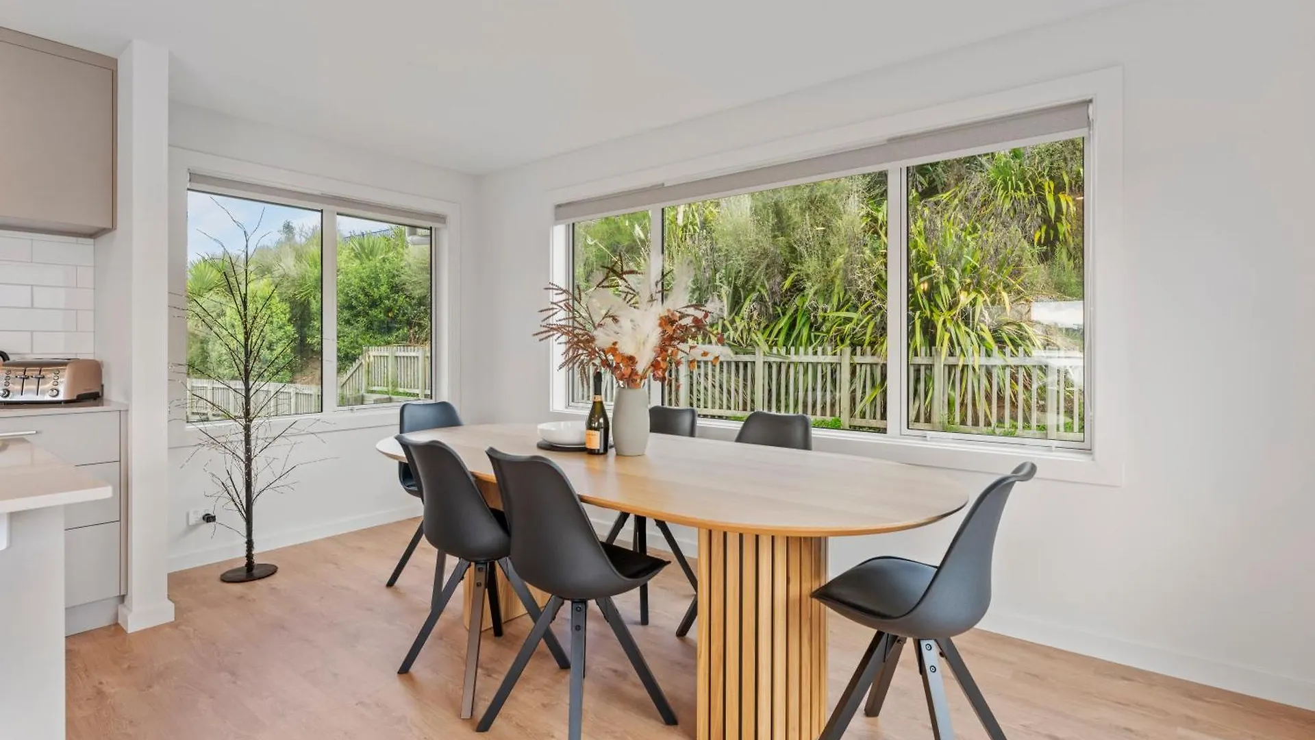 Holiday home Penny Haven - Lake & Mt Tauhara Views, Family Friendly Taupo New Zealand
